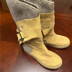 Sorel Boots Mustard and Heather Gray